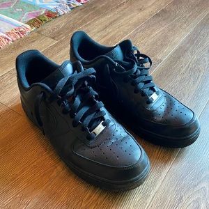 Nike Mens Air Force 1 - 11.5 - used